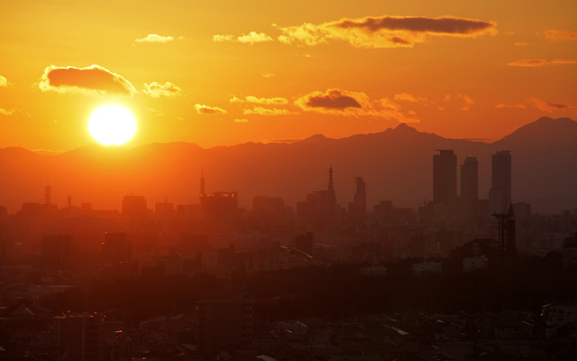 名古屋市街の日没