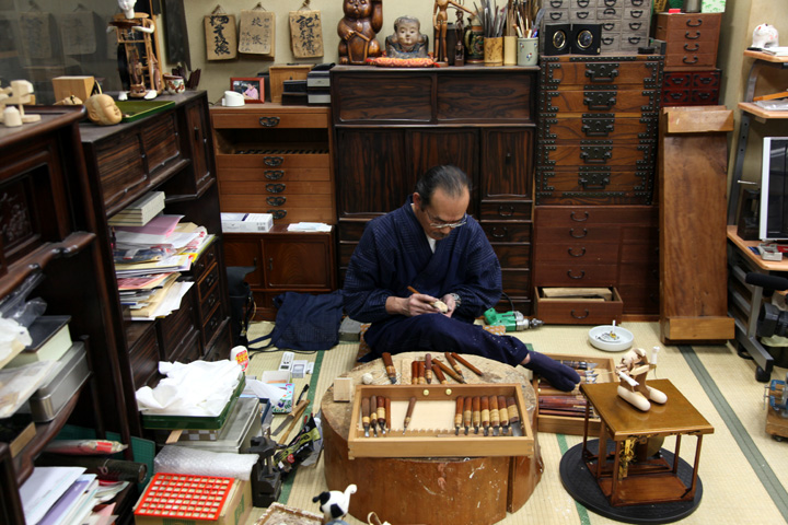 九代目玉屋庄兵衛氏工房