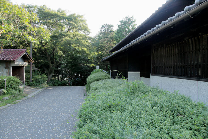 与坂立場跡