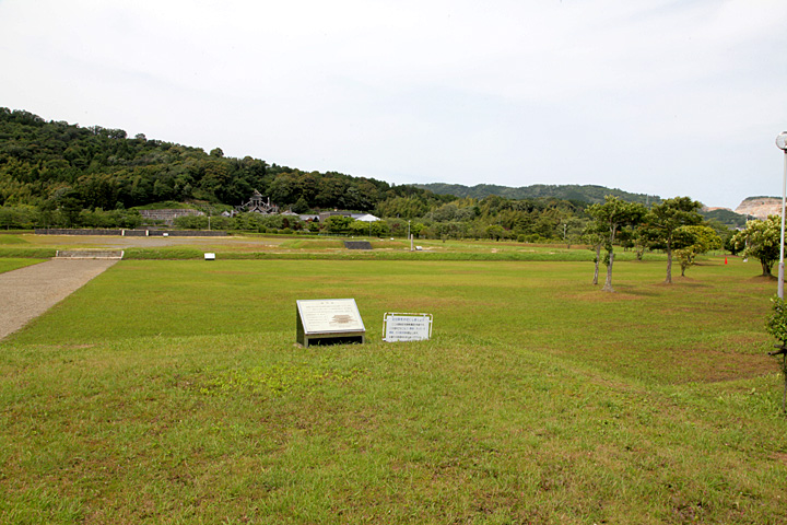 美濃国分寺南門跡