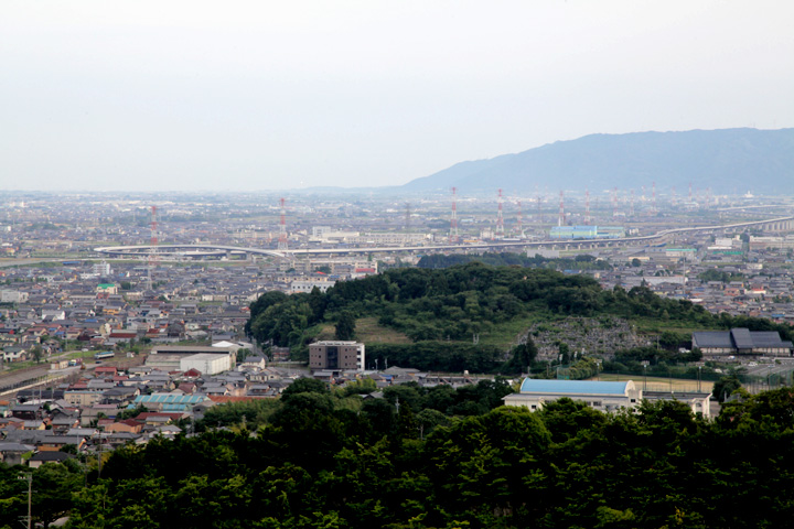 勝山(家康本陣跡)