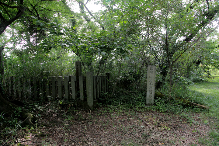 勝山(家康本陣跡)