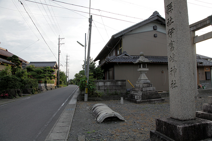 伊富岐神社一の鳥居