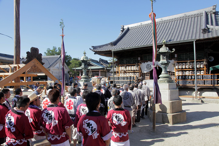 御前８時 拝殿前でご祈祷