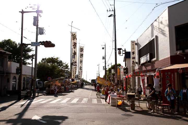 諏訪神社前