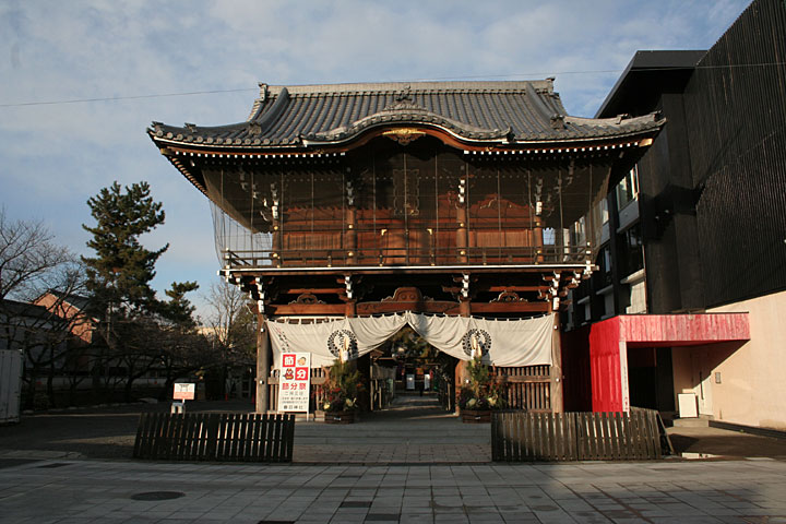 春日神社 桑名神社と中臣神社の両社を合わせて桑名宗社といわれている