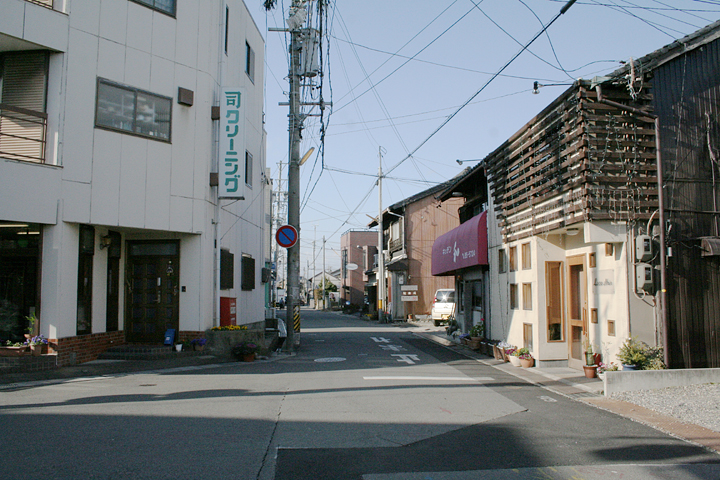 富田の中心部