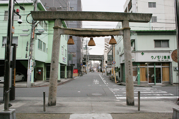 鵜森神社参道