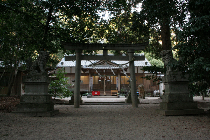 能褒野(のぼの)神社