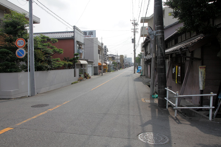 庄内川東岸の佐屋街道