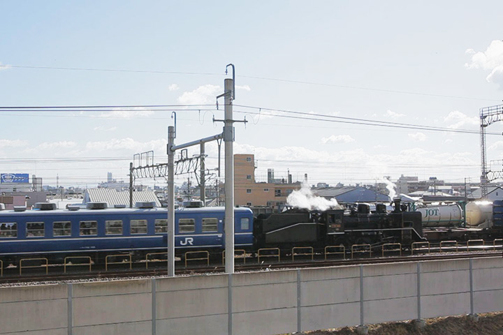 名古屋貨物ターミナル駅へと向かうC56