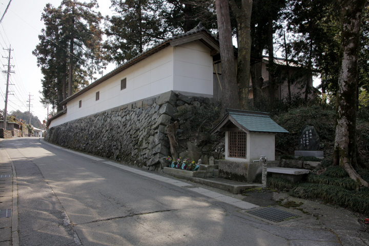 木曽神社と地蔵尊