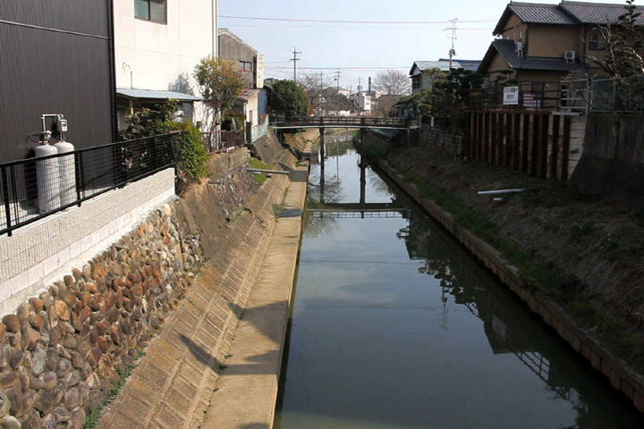 逆川 川町湊付近