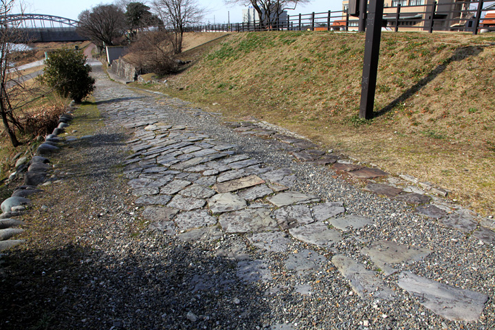 笠松渡船場石畳跡