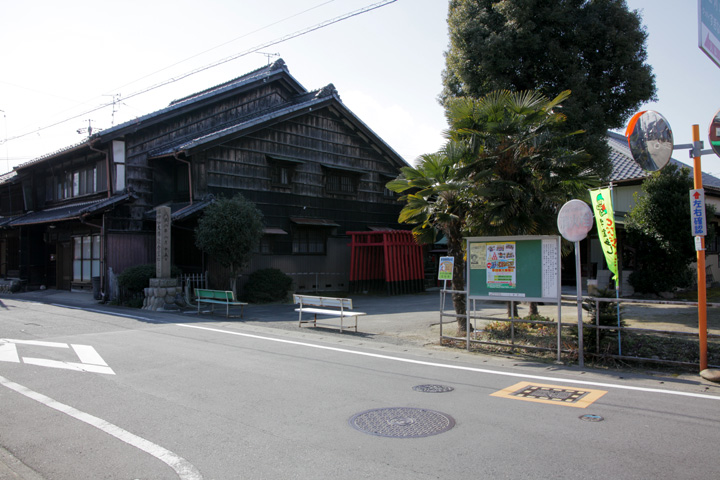 真教寺前の岐阜街道