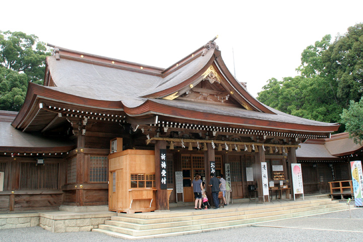 砥鹿神社本殿