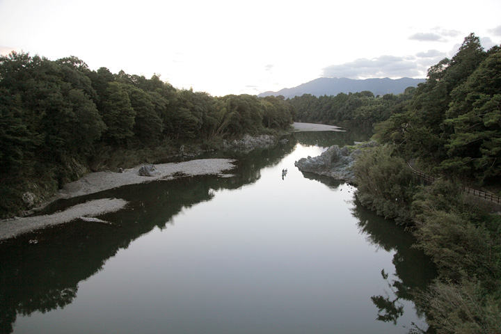 豊川下流(桜洲県立自然公園)