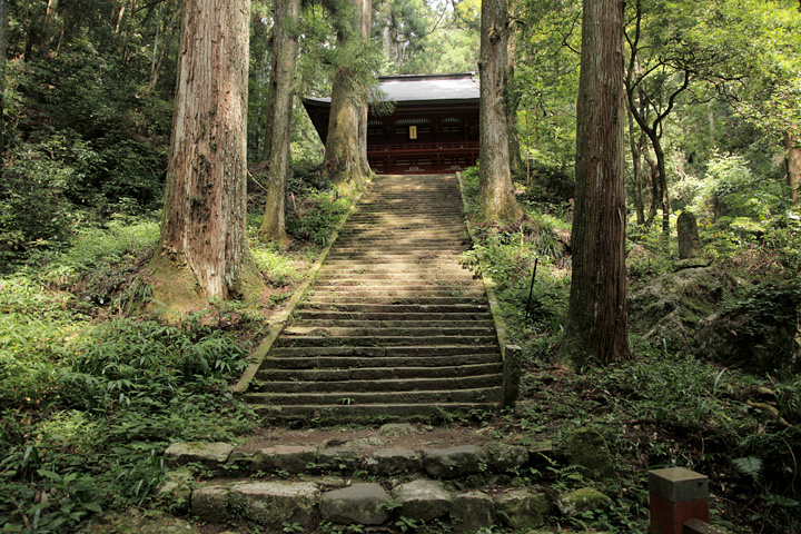 鳳来寺山山門