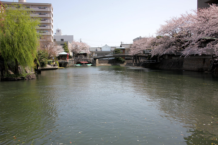 大垣 船町港の復元船