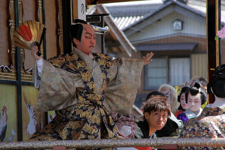 子供歌舞伎狂言「一の谷嫩軍記」鳳凰山（東町）」