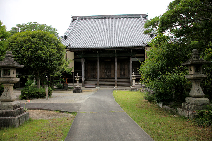 転輪寺　真宗高田派の寺院