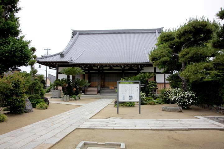 樹敬寺　浄土宗の寺で本居宣長一族の菩提寺