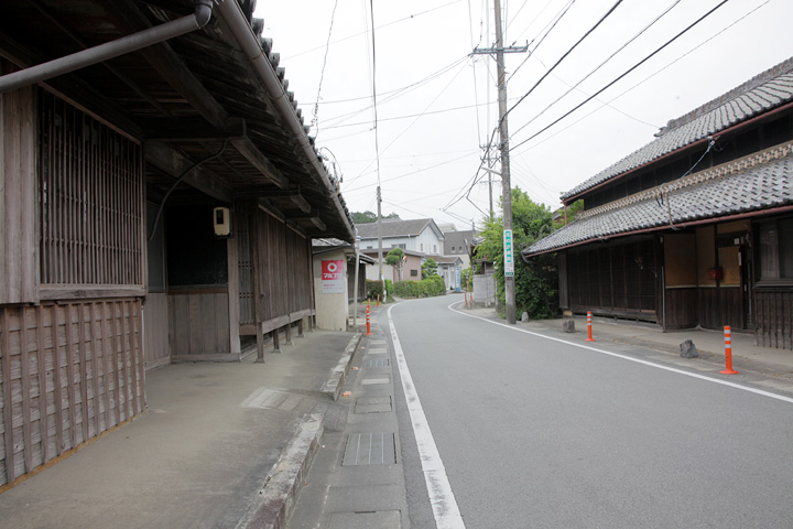 上川の町並み