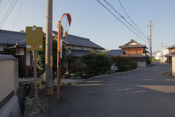 地蔵堂前の大和街道