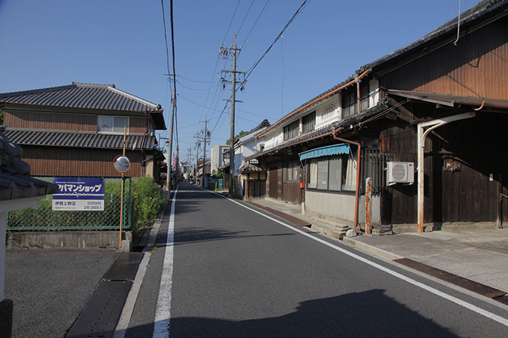 府中村元標前の大和街道