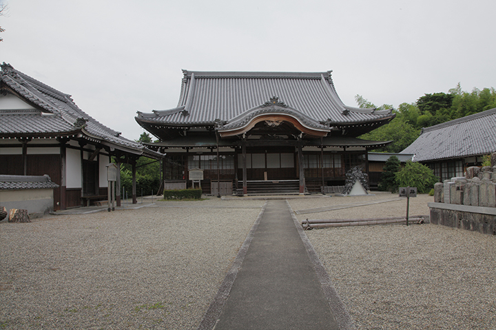 萬寿寺　松尾芭蕉の生家、松尾家の菩提寺