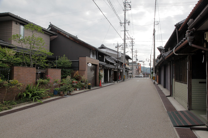 上野向島町あたりの大和街道