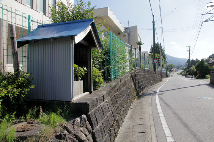 加太小学校前の地蔵