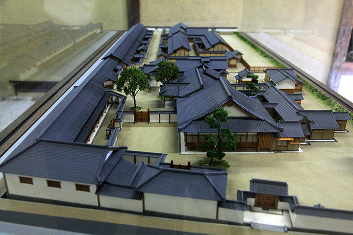 崇廣堂の模型