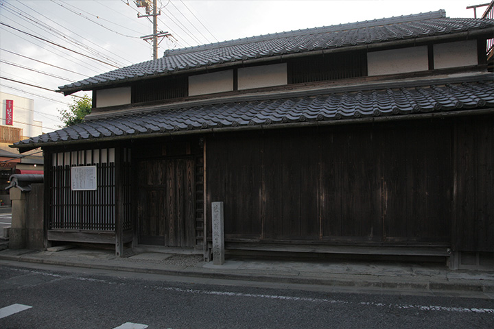 芭蕉は正保元年(1644)松尾与左衛門の次男として生まれた