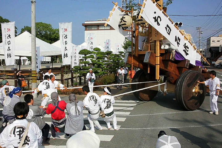 特別神領民奉献・奉曳車 外宮北門へ