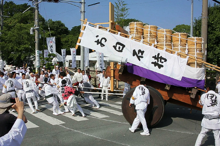 特別神領民奉献・奉曳車 外宮北門へ