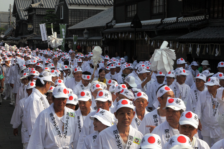 特別神領民奉献・奉曳の一行