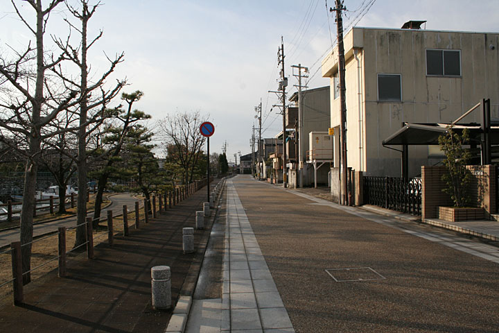 東海道　左手桑名城跡