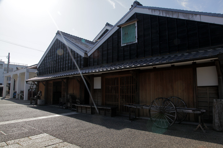 伊勢河崎商人館