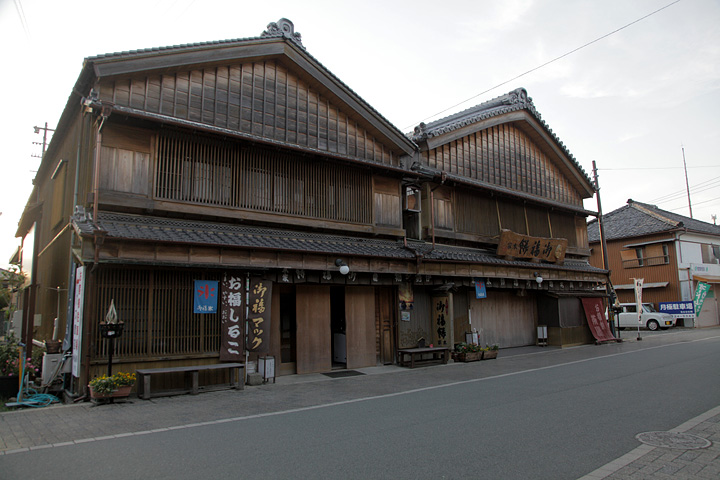 二見町茶屋地区は歴史的・文化的な趣きが色濃く残る