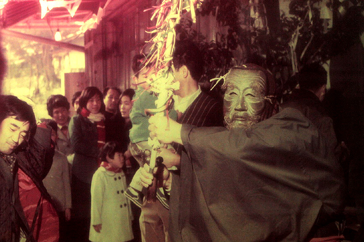 花祭会館1階写真展示