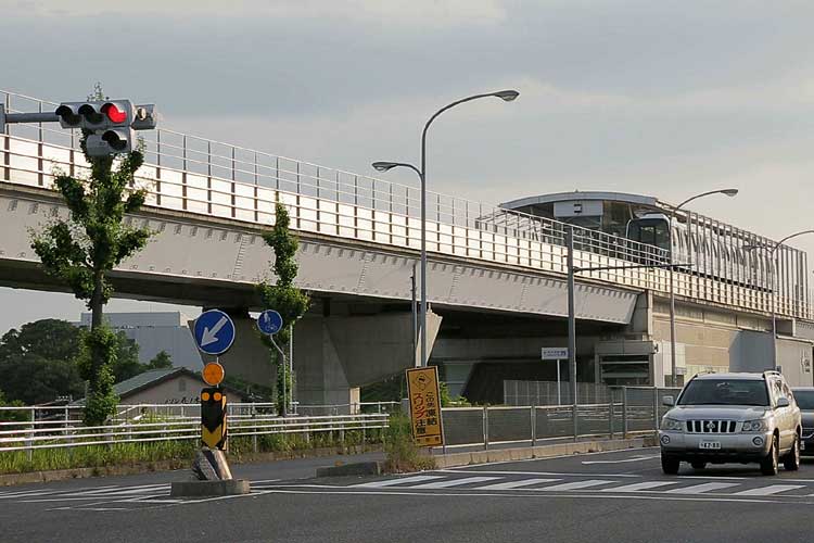 芸大通駅