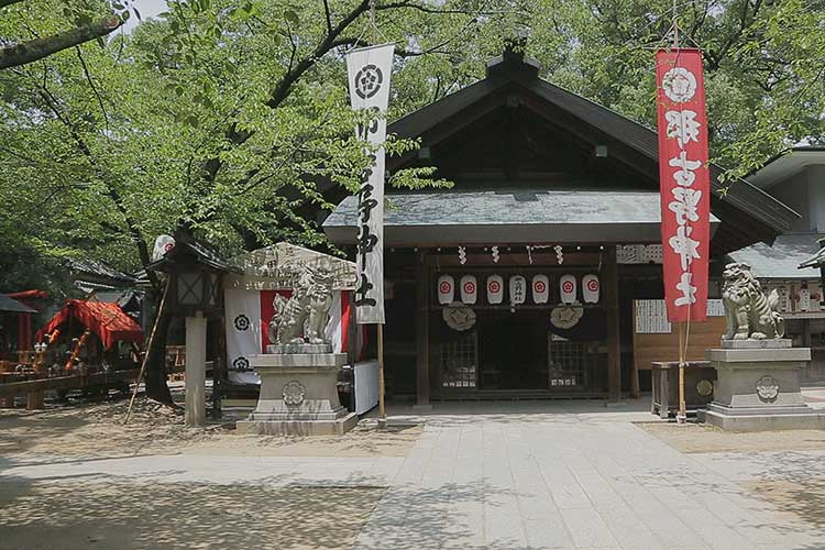 那古野神社拝殿　16日朝祭当日