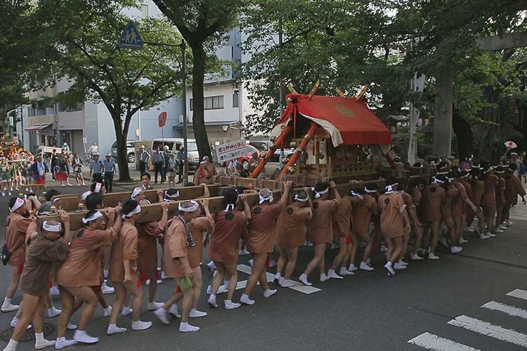 那古野神社へ到着