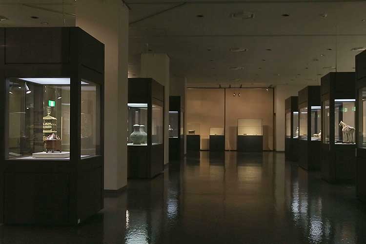 第4展示室-中国陶磁の常設展示