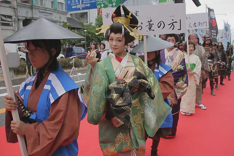 徳川宗春道中　錦通りレッドカーペット